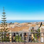 Capistrano Village, 2 Bedroom Duplex Apartamento Nerja
